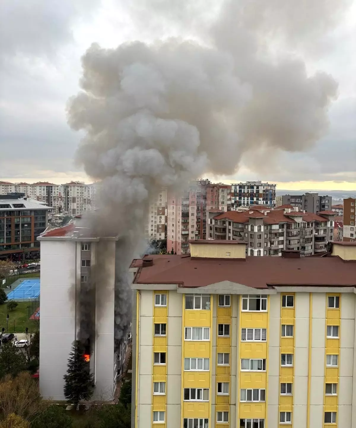 Çorlu’da Yangın: 12 Yaşındaki Çocuk Hayatını Kaybetti