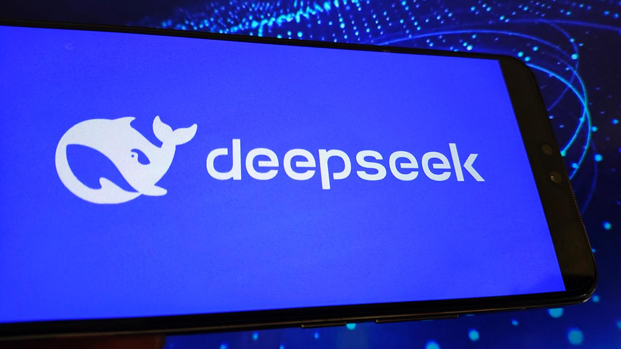 Kuşkulara rağmen DeepSeek sistemlere adapte ediliyor